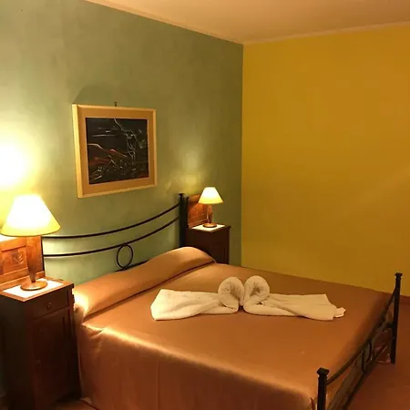 Fonte La Castellana Otel 2*