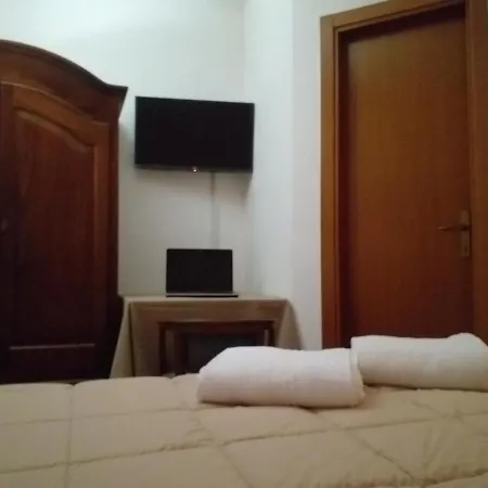 Fonte La Castellana Otel Sarnano