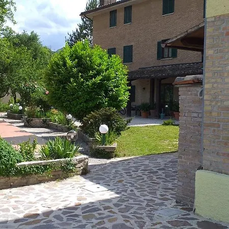 Fonte La Castellana 2* Sarnano